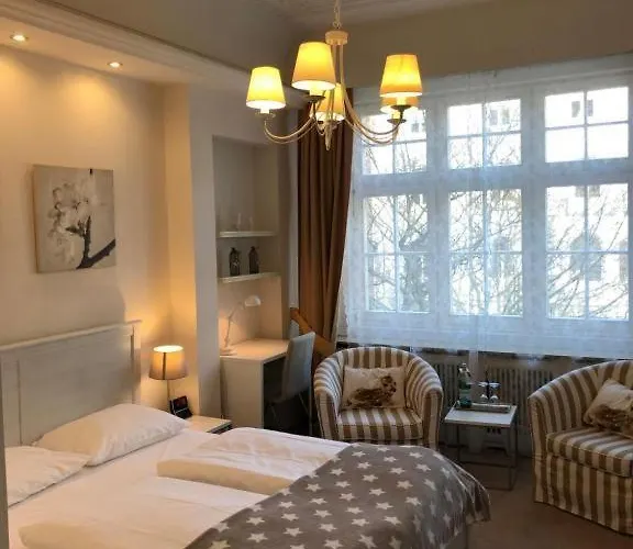 Hotel Fresena Im Dammtorpalais 3*